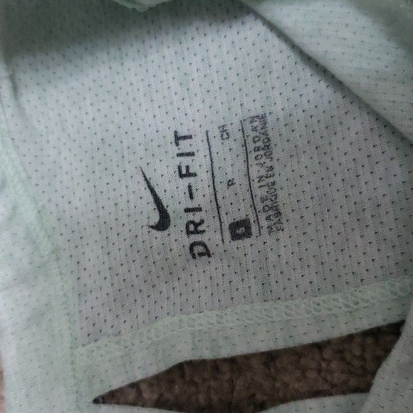 Nike Dri Fit Tank - Picture 3 of 9